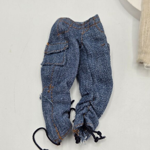 Bratz Doll Clothing Set: Yasmin Patchwork Jeans Cloe Wintertime Wonderland Trous - Picture 3 of 5